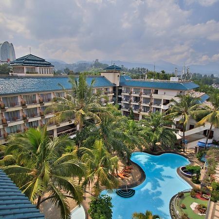 The Jayakarta Suites Bandung Exterior foto