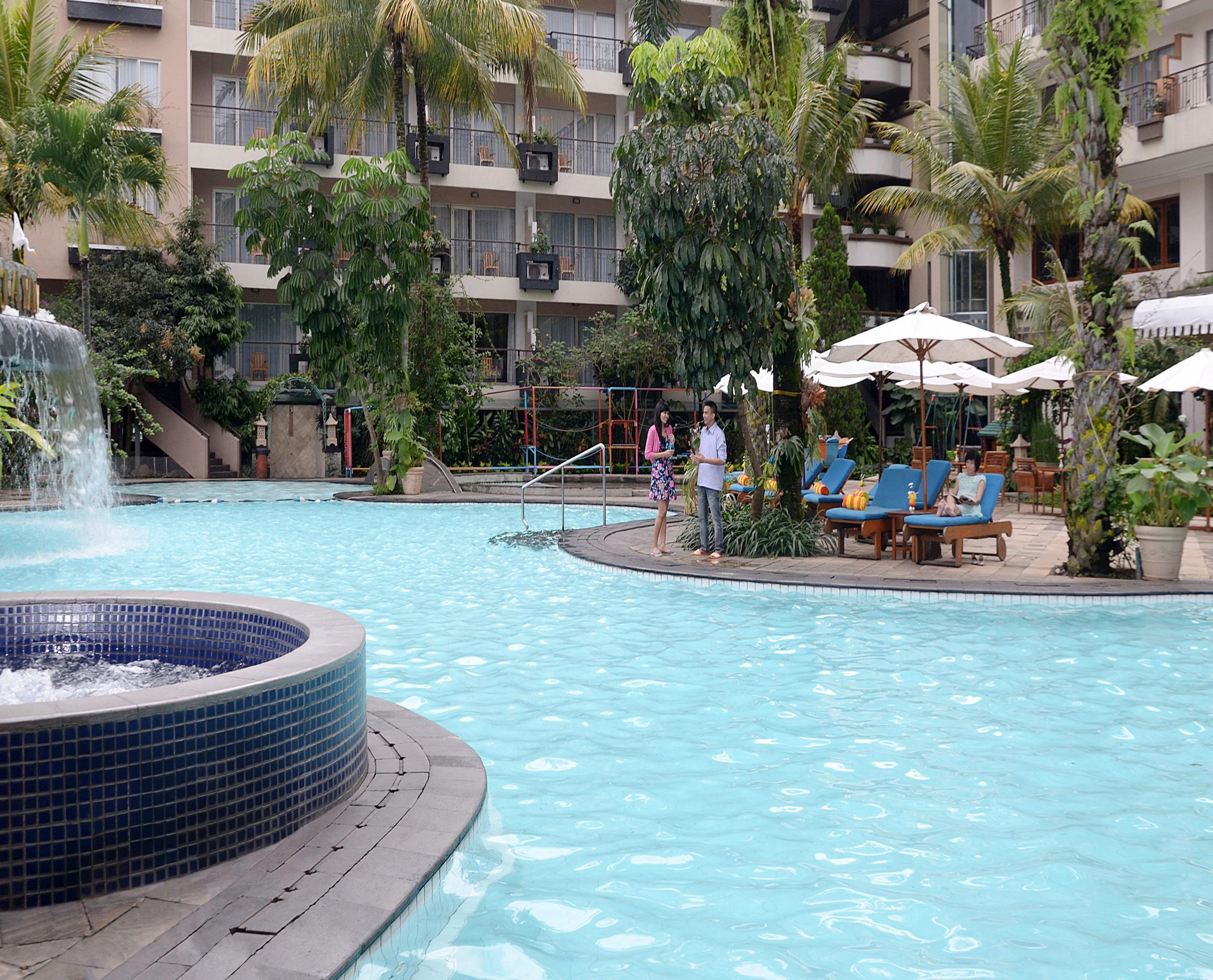 The Jayakarta Suites Bandung Exterior foto