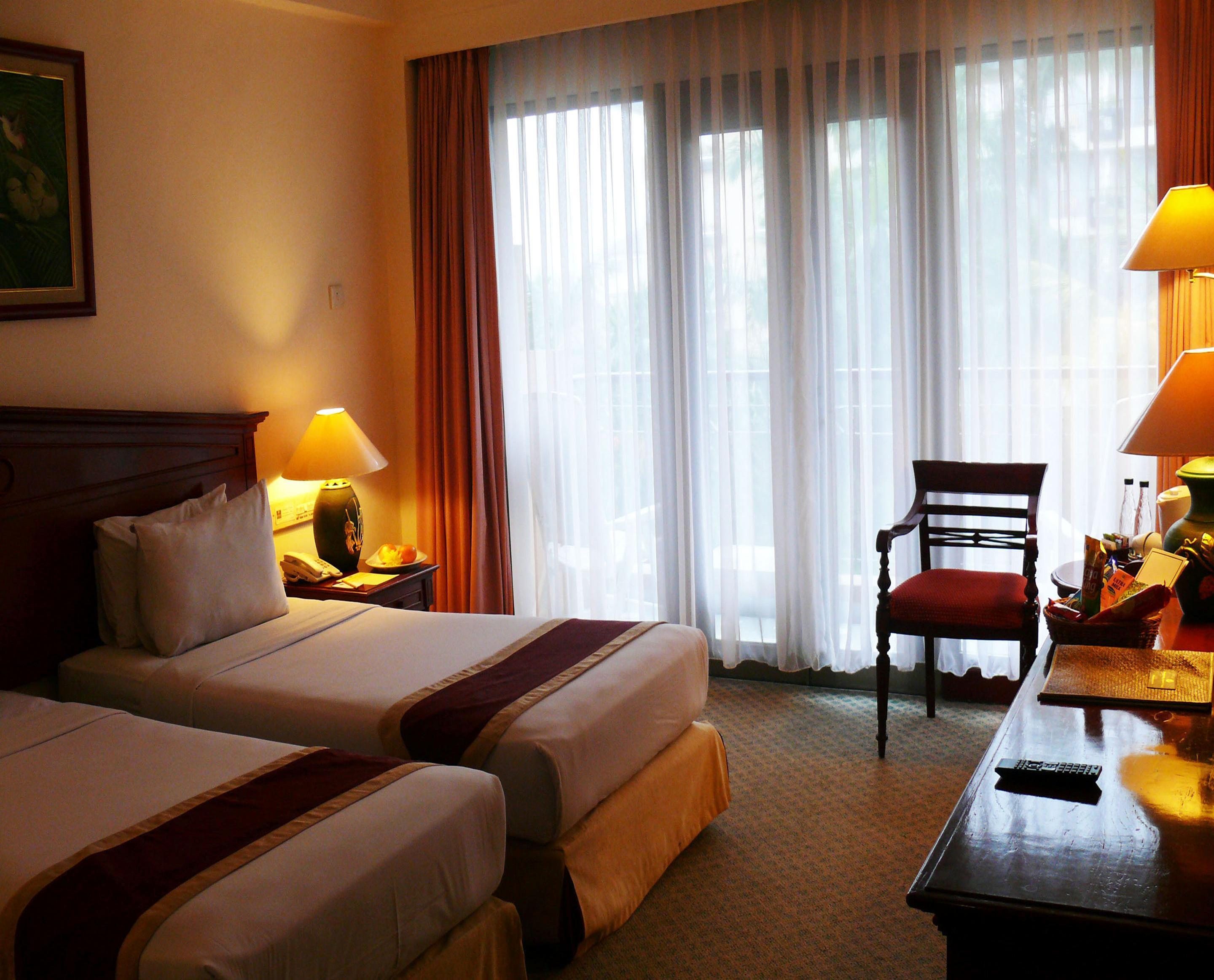 The Jayakarta Suites Bandung Exterior foto