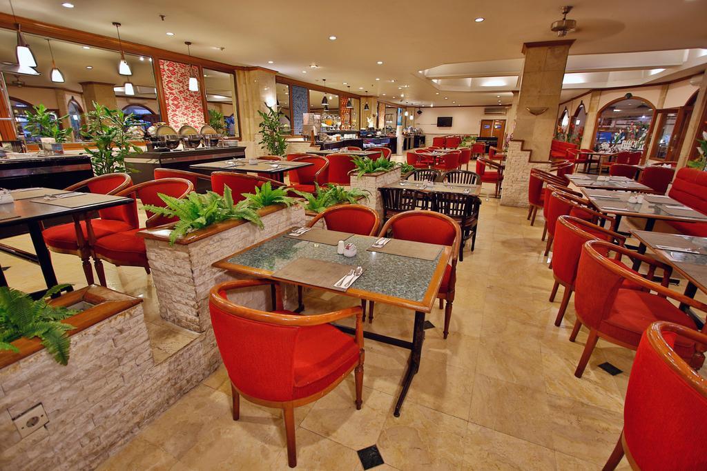 The Jayakarta Suites Bandung Exterior foto