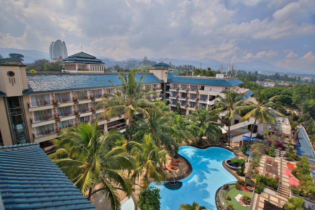 The Jayakarta Suites Bandung Exterior foto